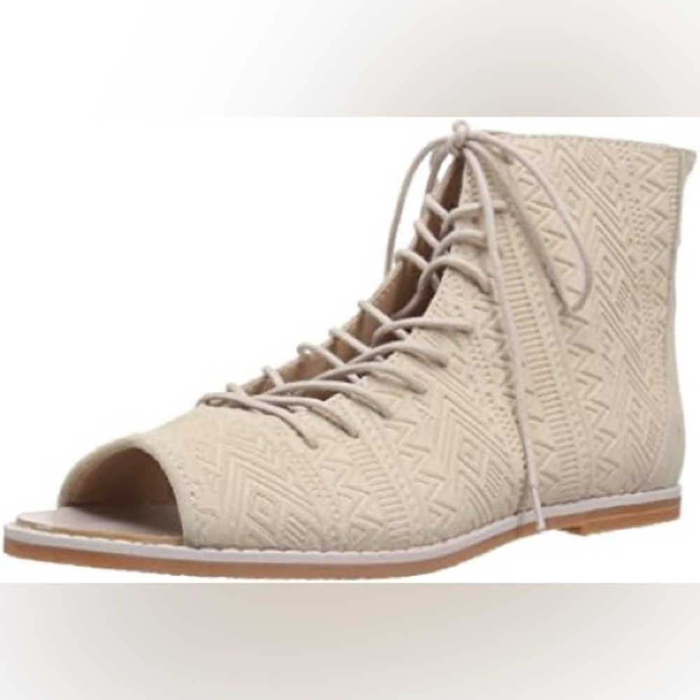 NWNT Kelsi Dagger Brooklyn Women's Hendrix Gladiator Sandal, Cinnamon size 9